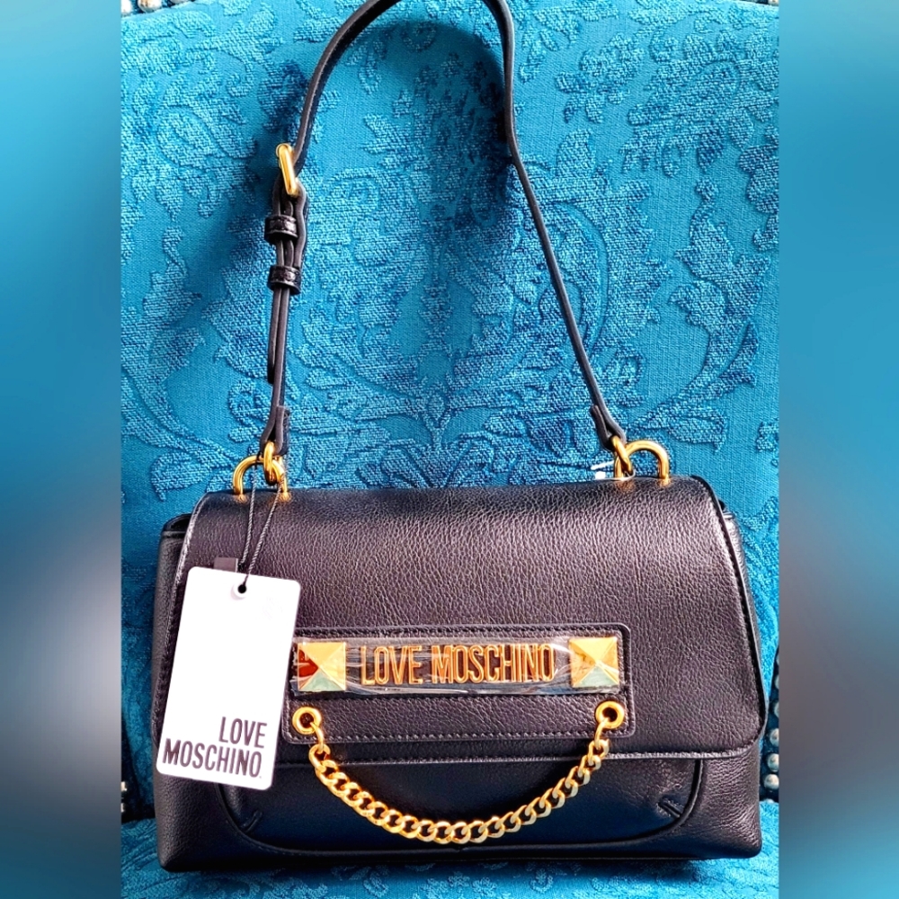 ❤️ NWT-Love Moschino-Stud Black Leather Shoulder Bag - Picture 1 of 7